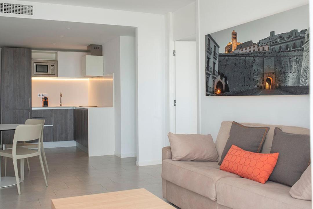 Apartaments B-Llobet Sun & Confort Ibiza stad Rum bild